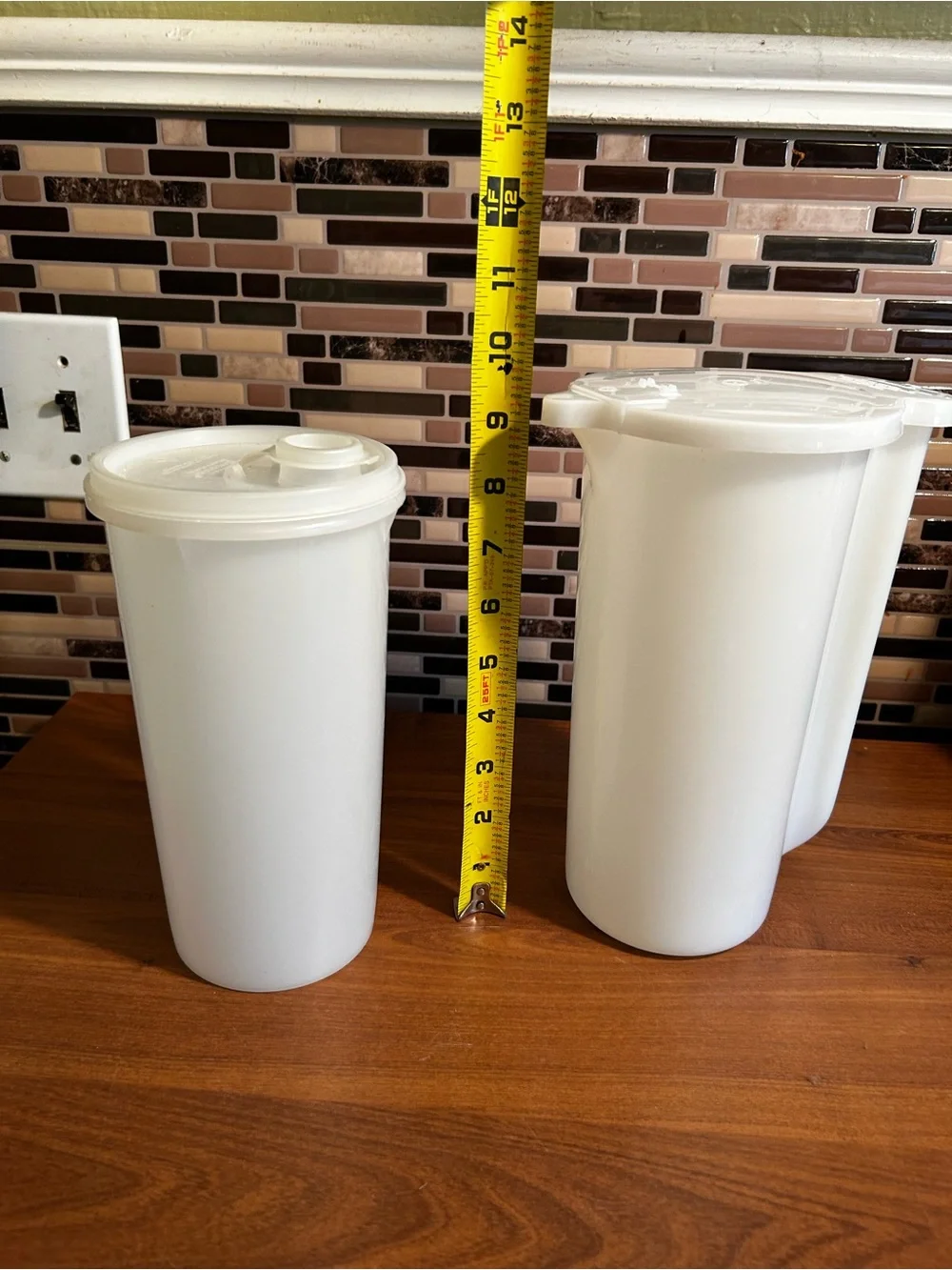 Vintage Tupperware White Plastic Pitcher Set - Durable Kitchen Drinkware